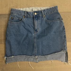Denim Roxy skirt!